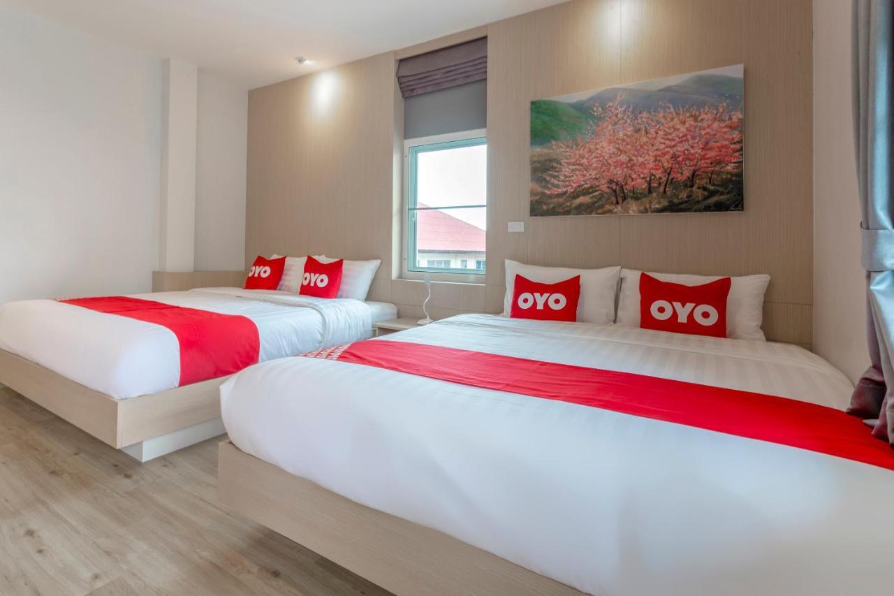 Oyo 1053 Bloom Guest House Чиангмай Экстерьер фото