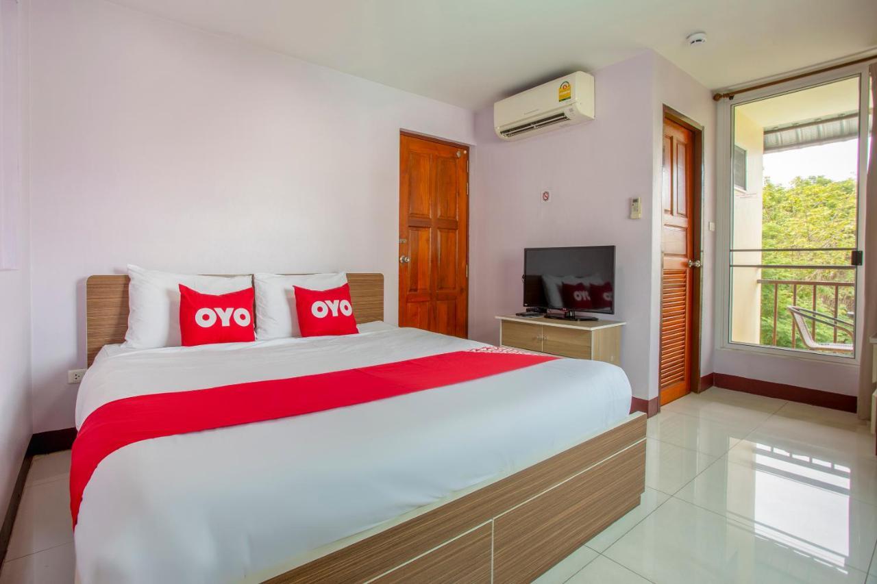 Oyo 1053 Bloom Guest House Чиангмай Экстерьер фото