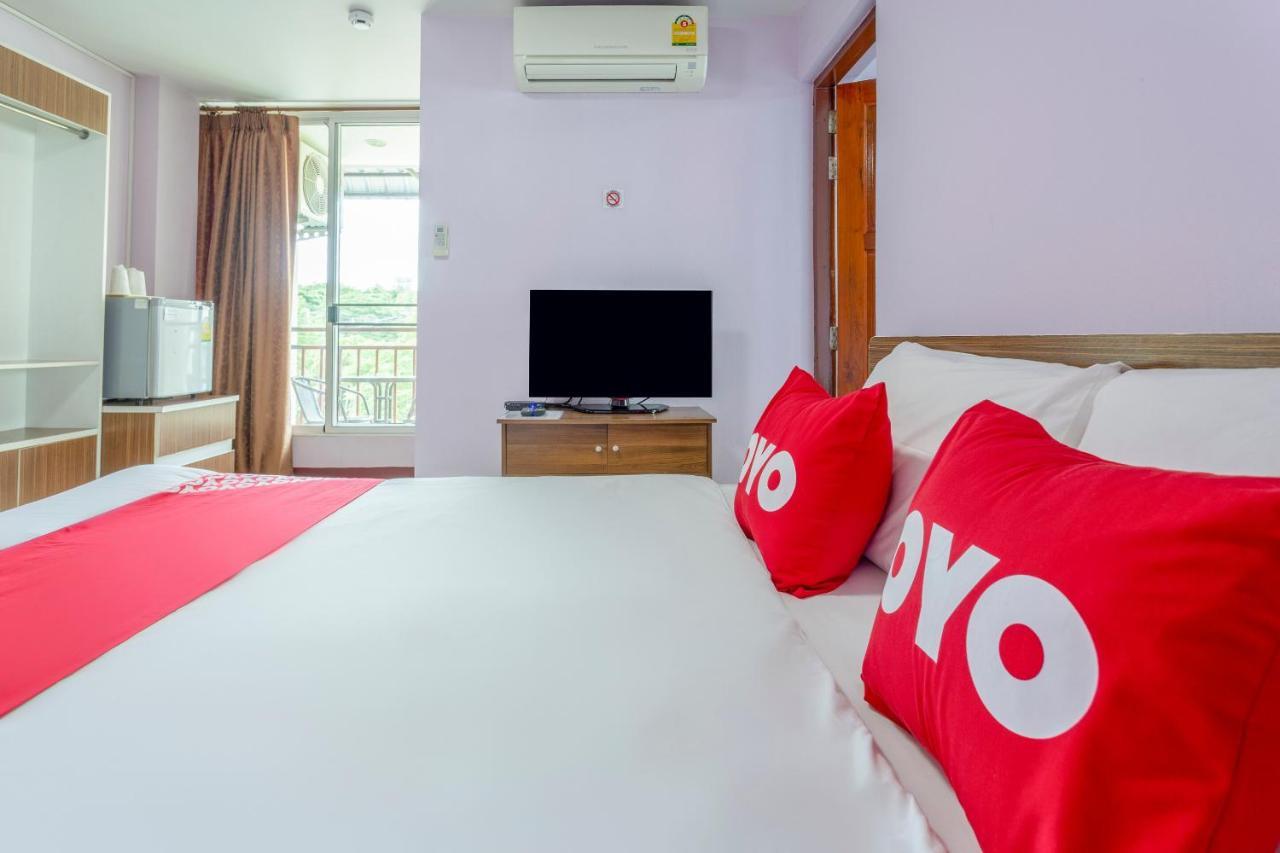 Oyo 1053 Bloom Guest House Чиангмай Экстерьер фото