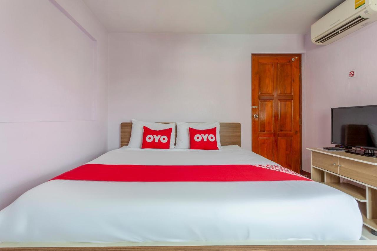 Oyo 1053 Bloom Guest House Чиангмай Экстерьер фото