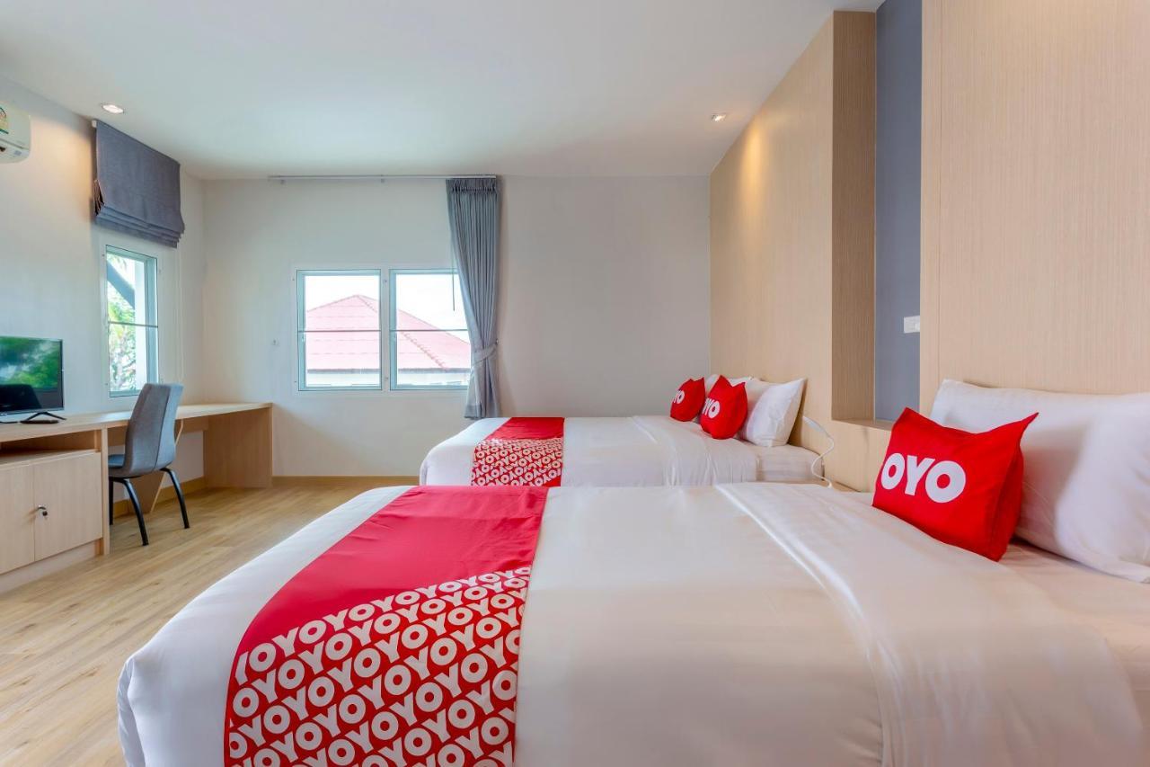 Oyo 1053 Bloom Guest House Чиангмай Экстерьер фото