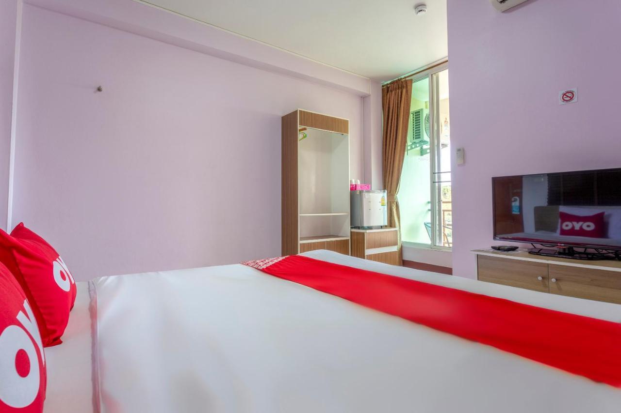 Oyo 1053 Bloom Guest House Чиангмай Экстерьер фото