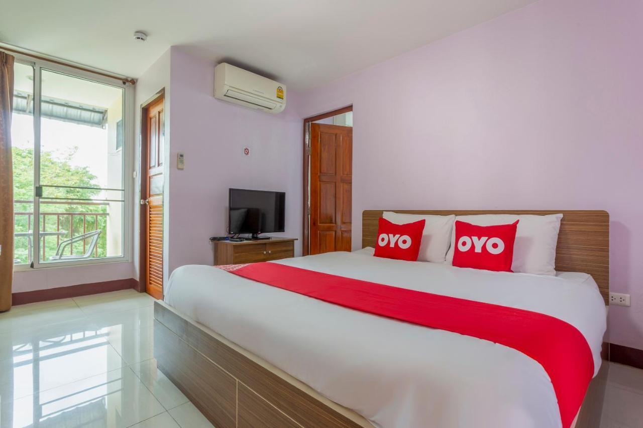 Oyo 1053 Bloom Guest House Чиангмай Экстерьер фото