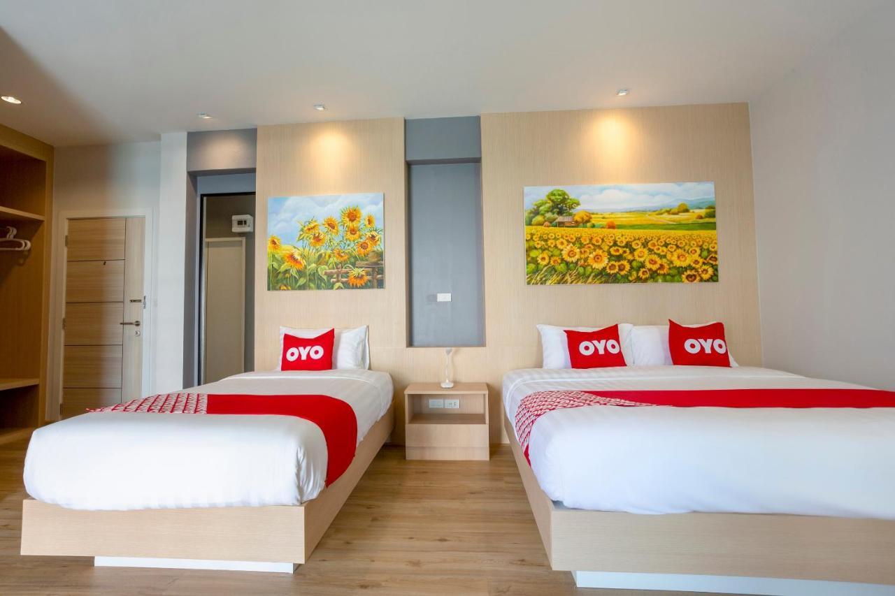 Oyo 1053 Bloom Guest House Чиангмай Экстерьер фото