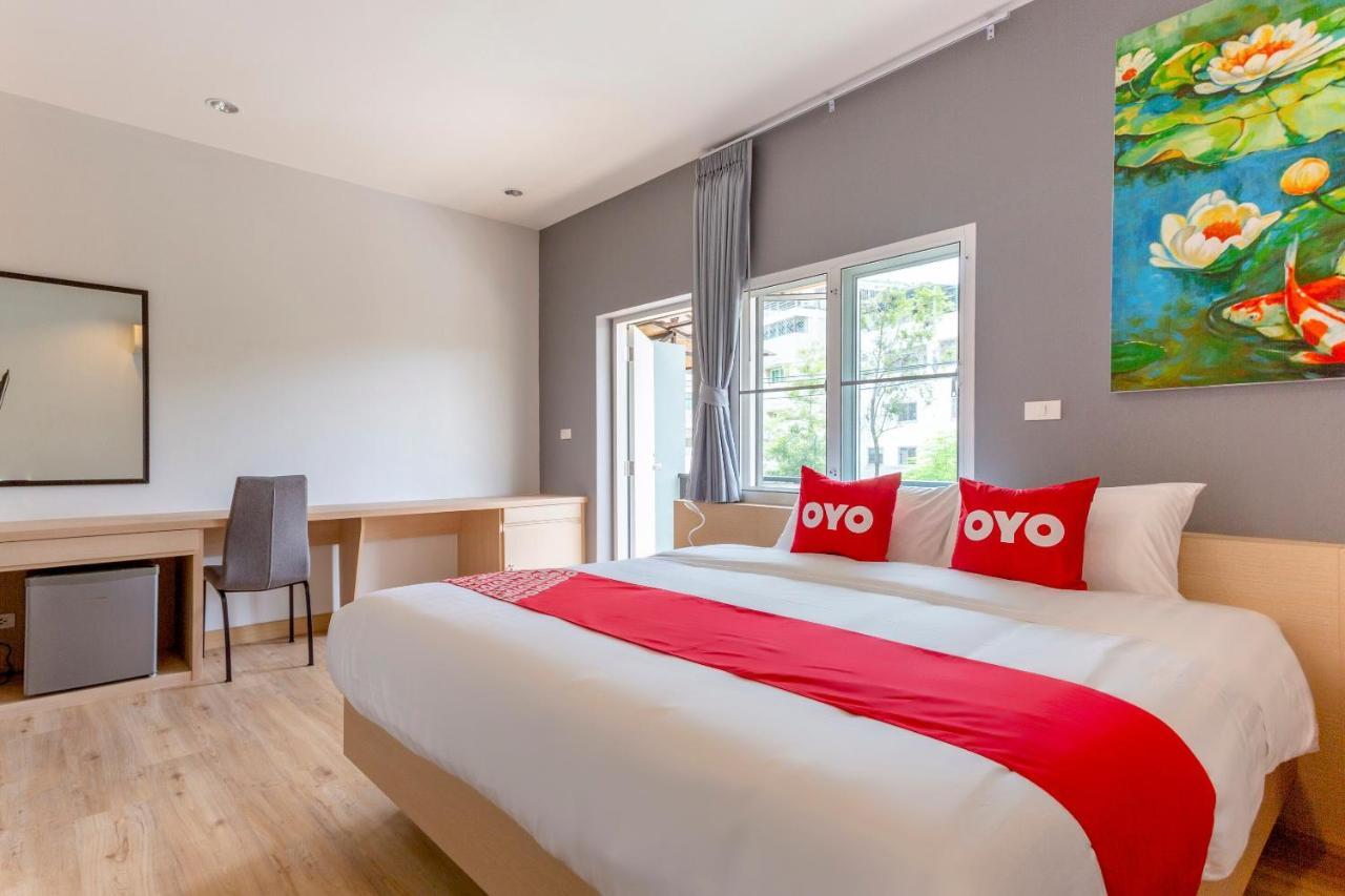 Oyo 1053 Bloom Guest House Чиангмай Экстерьер фото